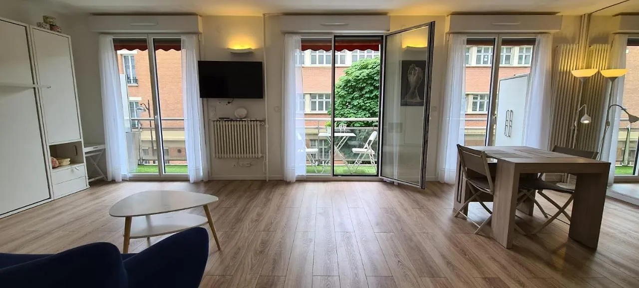 Paris 42M Studio Plus Terrace