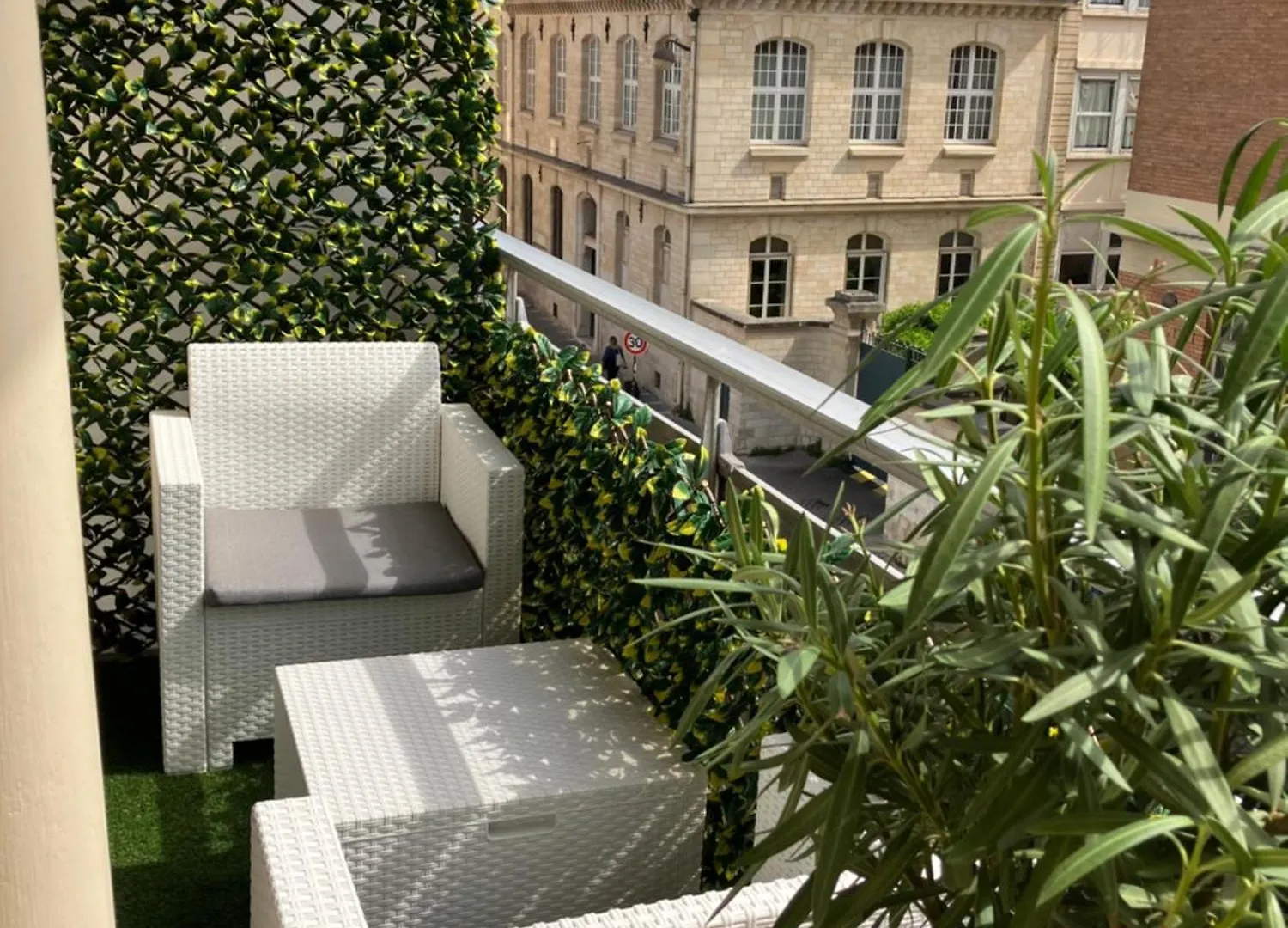 Paris 42M Studio Plus Terrace 0*,  France
